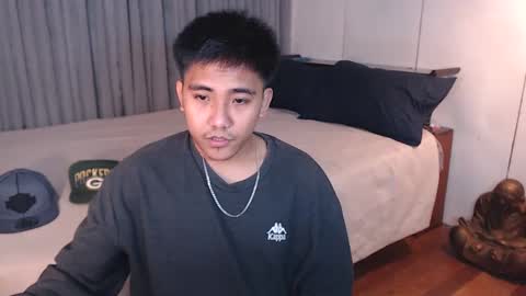 Snapshot of tylerwatson22 chatting on December 17, 2:12 am tyler online show from December 17, 2:12 am