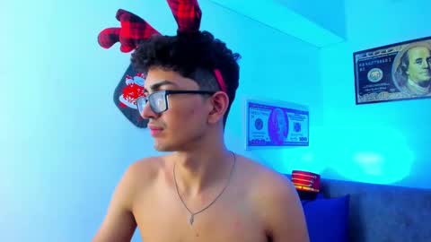  online show from December 15, 9:24 am
