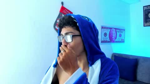   online show from December 21, 7:13 am