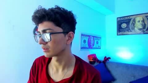   online show from December 24, 9:39 am