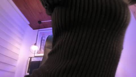       online show from October 7, 3:58 am