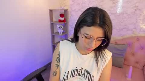 tynasanders online show from July 28, 7:39 pm
