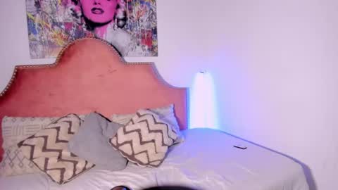 Tyra pretty Honey online show from June 17, 9:16 pm