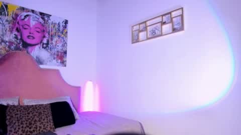 Tyra pretty Honey online show from July 9, 10:03 pm