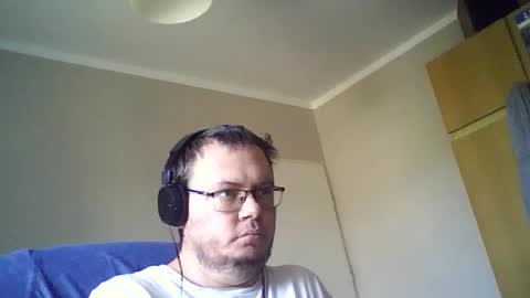 tyradi1991 online show from August 9, 9:03 am