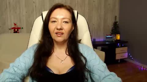 tyramories online show from December 19, 12:23 pm