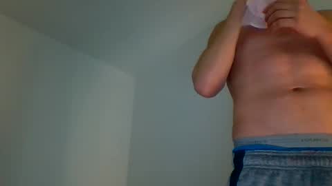 tyyy69nw online show from December 18, 3:55 pm