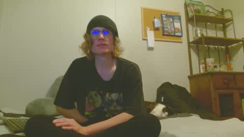 TylerAlternative online show from December 7, 2:42 am