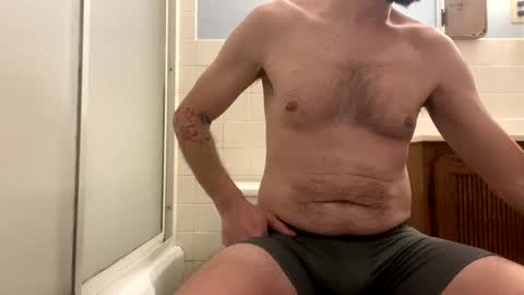 Snapshot of u965341 chatting on January 6, 2:15 am u965341 online show from January 6, 2:15 am