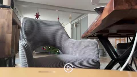 Snapshot of ueberdruck01 chatting on December 15, 10:52 am ueberdruck01 online show from December 15, 10:52 am