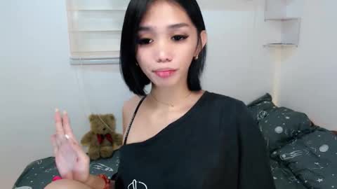 urbbgirl alliah online show from October 14, 1:50 am