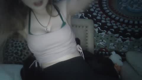 Snapshot of uhhhmeg chatting on February 20, 3:56 am uhhhmeg online show from February 20, 3:56 am