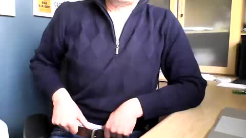 mark online show from March 20, 1:49 pm