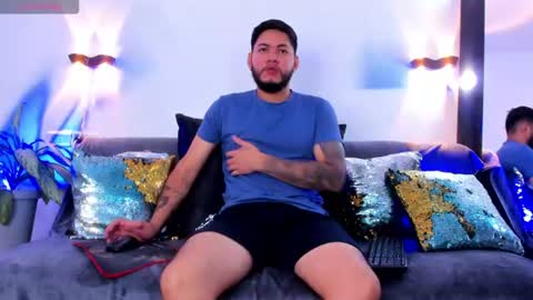 Snapshot of ulises_david chatting on July 3, 5:41 pm ulises online show from July 3, 5:41 pm