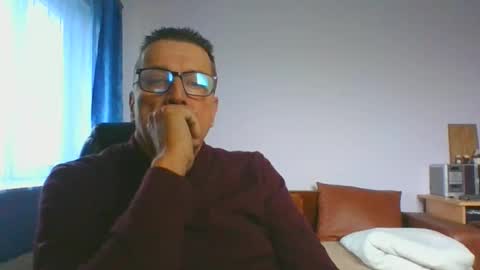 ulmeni4 online show from December 4, 8:12 am