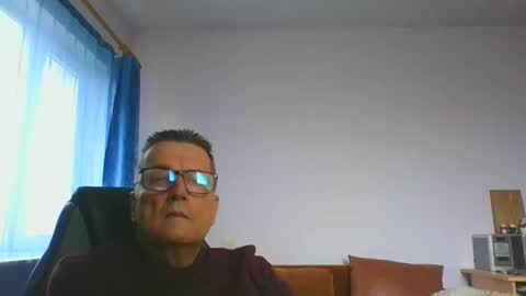 ulmeni4 online show from December 4, 11:19 am