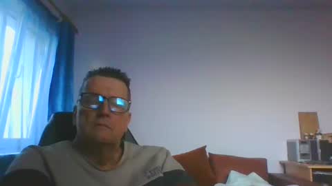 ulmeni4 online show from January 15, 2:56 pm