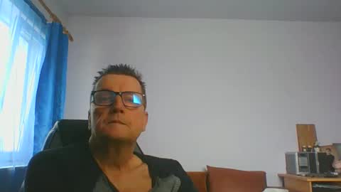 ulmeni4 online show from February 2, 8:35 am