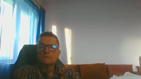 ulmeni4 online show from March 12, 3:18 pm