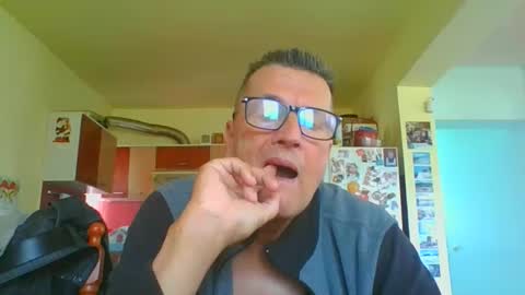 ulmeni7 online show from May 10, 11:59 am