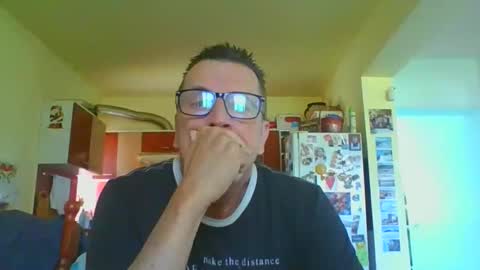 ulmeni7 online show from May 23, 8:40 am