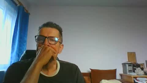 ulmeni7 online show from June 2, 5:20 am