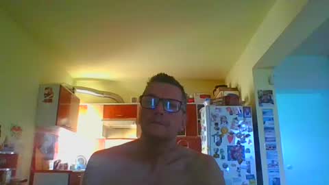 ulmeni7 online show from June 24, 4:11 am
