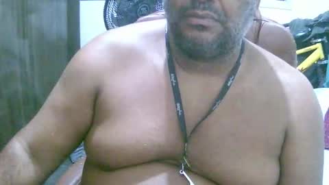 Snapshot of ulmo_br chatting on February 15, 11:01 pm ulmo_br online show from February 15, 11:01 pm