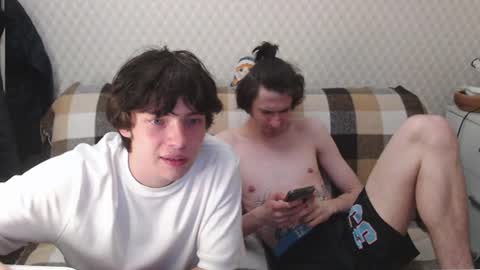 Snapshot of ulquixrra chatting on June 17, 8:32 pm Ellis online show from June 17, 8:32 pm