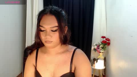 Snapshot of ultimateitgirl chatting on December 5, 5:31 pm ultimateitgirl online show from December 5, 5:31 pm