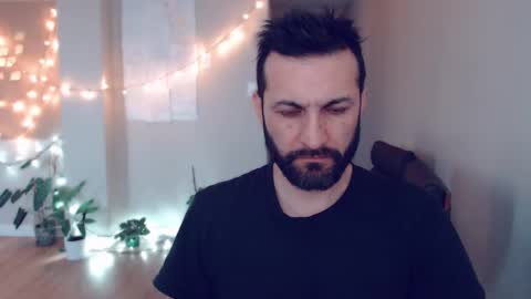 Snapshot of ultratoaster chatting on December 21, 11:02 pm ultratoaster online show from December 21, 11:02 pm