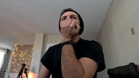 Snapshot of ultratoaster chatting on January 2, 7:51 pm ultratoaster online show from January 2, 7:51 pm