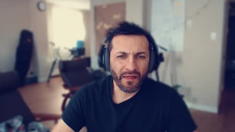 Snapshot of ultratoaster chatting on February 6, 9:49 pm ultratoaster online show from February 6, 9:49 pm