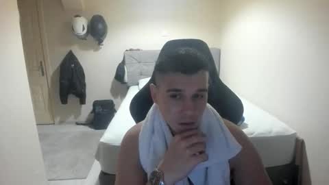 hi im mike tyson -  online show from October 29, 5:47 pm