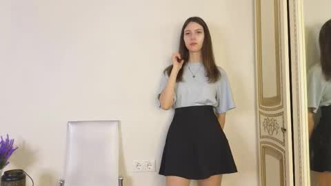 Snapshot of umbraelyon chatting on March 8, 7:23 am Liliane online show from March 8, 7:23 am