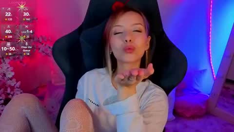 umpa_lummpa_ online show from March 22, 11:35 am