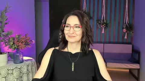 UnaTera online show from October 11, 5:17 am