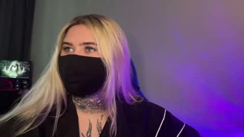 Snapshot of unaxyling chatting on March 15, 8:31 am unaxyling online show from March 15, 8:31 am