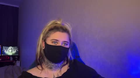 Snapshot of unaxyling chatting on March 19, 5:28 pm unaxyling online show from March 19, 5:28 pm