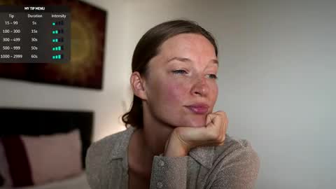 Snapshot of unbelievable__ chatting on December 16, 1:32 am Sasha online show from December 16, 1:32 am