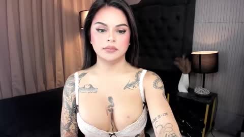 Snapshot of unbotheredprincess chatting on November 3, 7:04 pm Lady tan online show from November 3, 7:04 pm