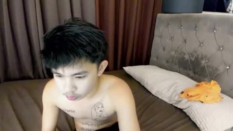 Snapshot of uncensoredcock1 chatting on December 14, 5:29 pm uncensoredcock1 online show from December 14, 5:29 pm