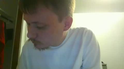 Snapshot of uncut929 chatting on December 20, 3:24 am uncut929 online show from December 20, 3:24 am