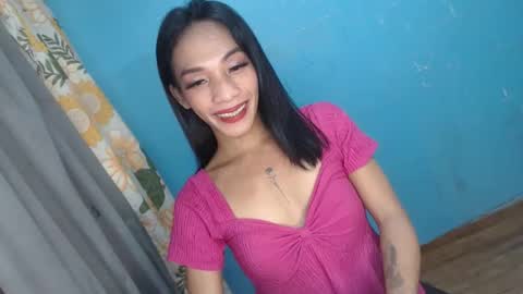 Snapshot of uncut_queen chatting on September 23, 12:41 pm LOVELY JANE online show from September 23, 12:41 pm