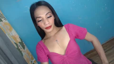 Snapshot of uncut_queen chatting on September 24, 1:53 am LOVELY JANE online show from September 24, 1:53 am