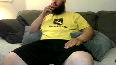 Snapshot of uncutbluecollarcock chatting on March 4, 11:16 am Uncut Rod online show from March 4, 11:16 am