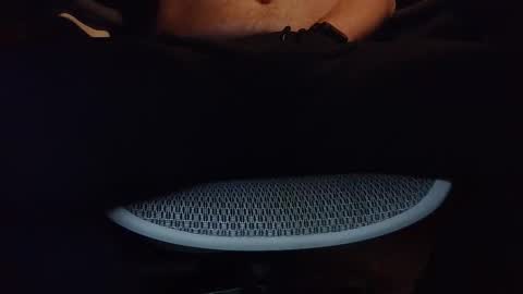 Under the desk online show from December 15, 9:52 pm