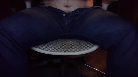 Under the desk online show from January 13, 10:04 pm