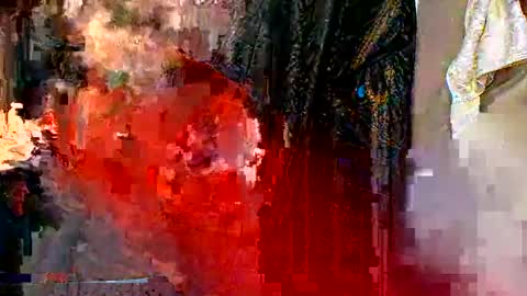 unfoldedlaundry online show from April 9, 6:30 am