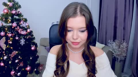 Alice online show from December 21, 6:44 pm